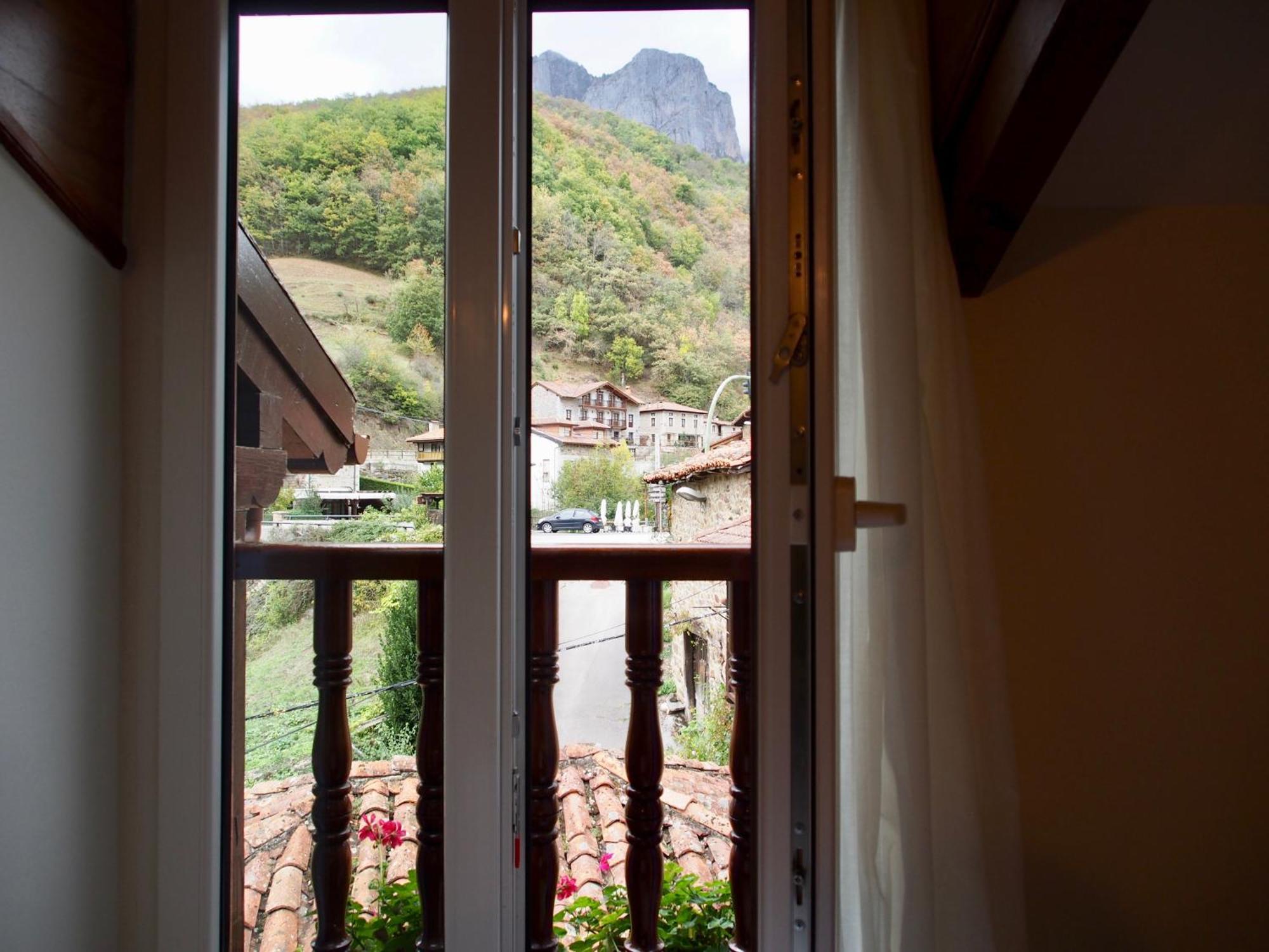 Hostal Remona Espinama Zewnętrze zdjęcie
