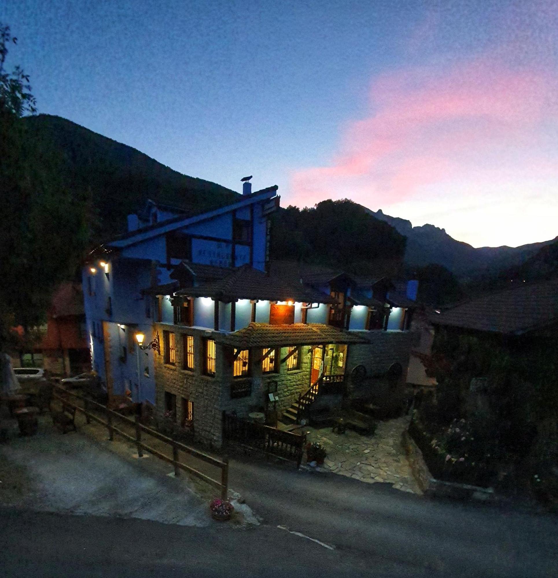 Hostal Remona Espinama Zewnętrze zdjęcie